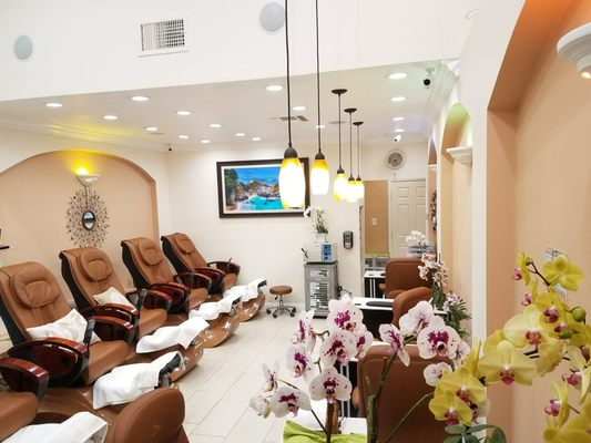 Why are french nails so popular: Top 5 Reputable Nail Salons 19 image 108